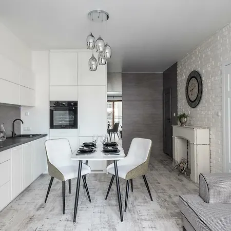 Good Time Business Center ורשה